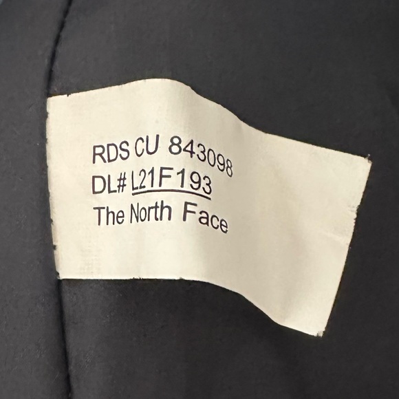 The North Face Women's Gotham Parka - Picture 8 of 11